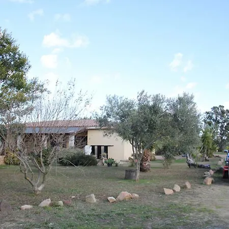 Alojamento de Turismo Rural Su Pinnatu Santa Lucia (Sardinia)