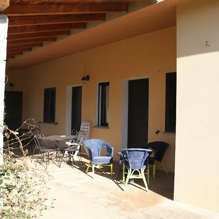 Alloggio per agriturismo Su Pinnatu Santa Lucia (Sardinia)